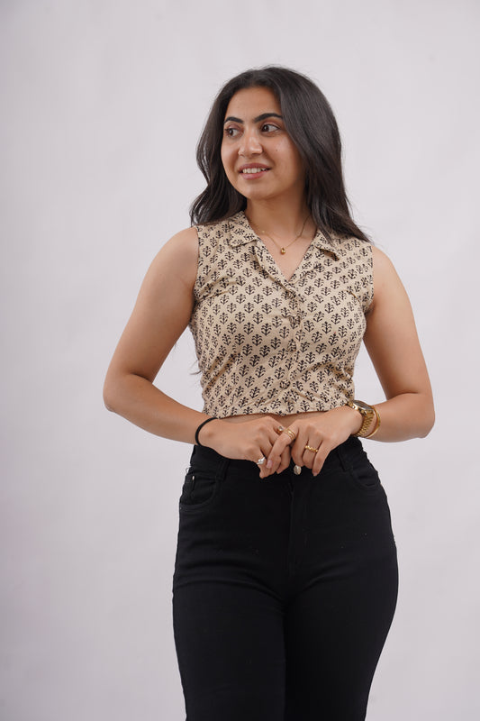 BEIGE COLLAR TOP
