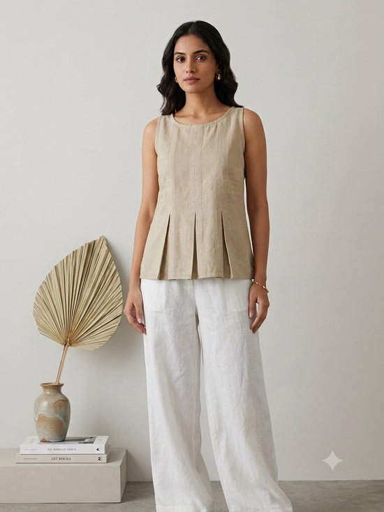 Neutral pleated tank